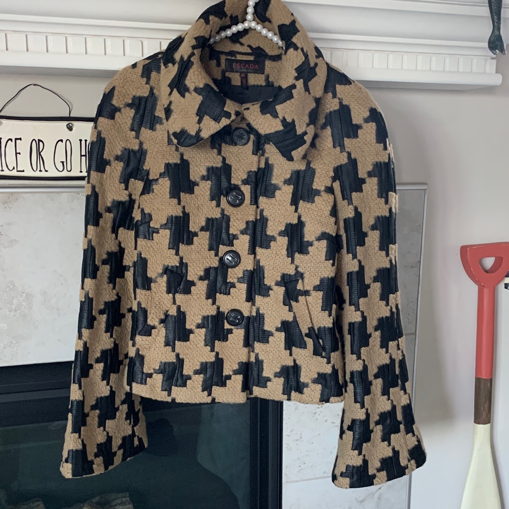 Escada Cozy Houndstooth Jacket Constructed Mostly From Virgin Wool Pristine